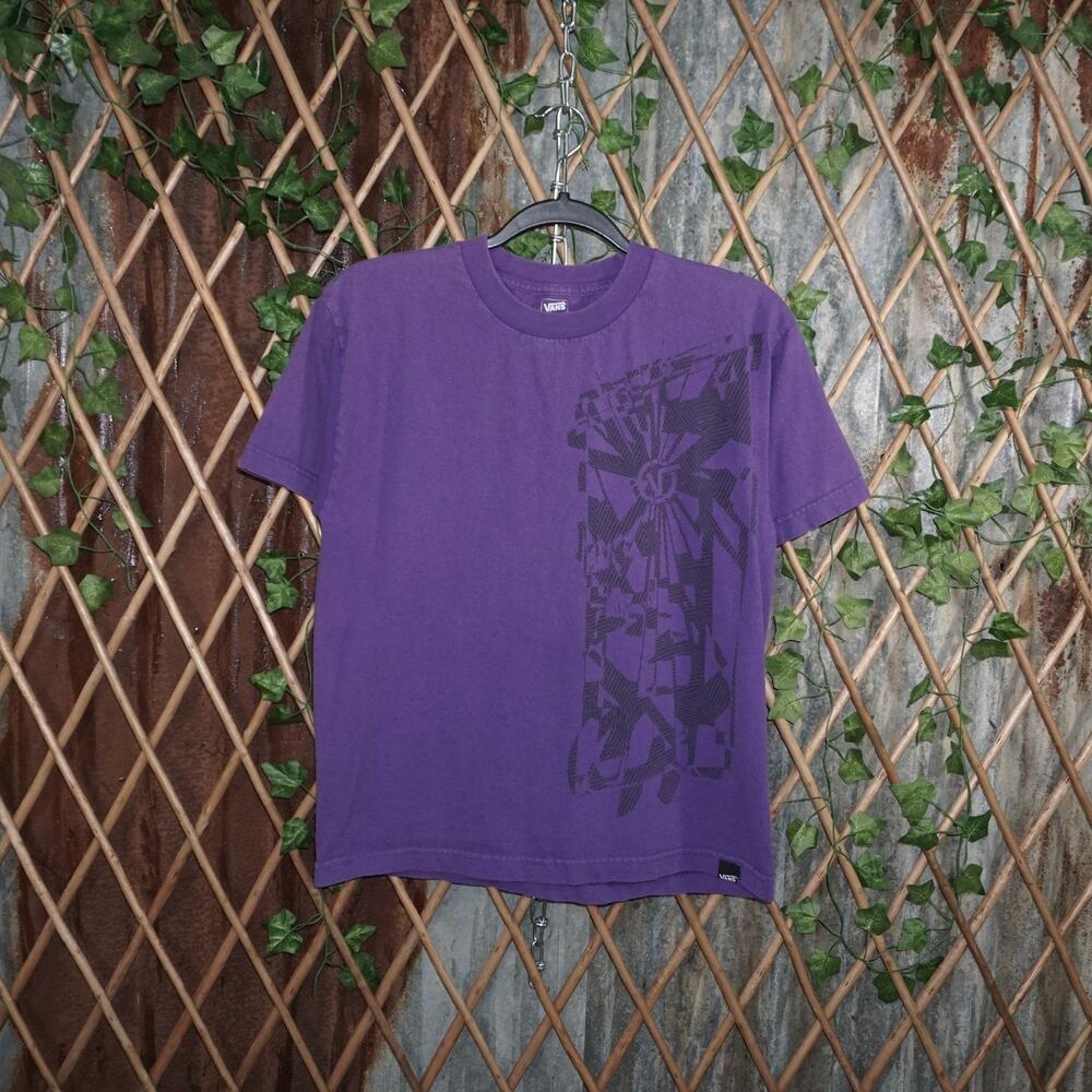 XL - Vintage Y2K Vans T-Shirts big graphic grunge skate